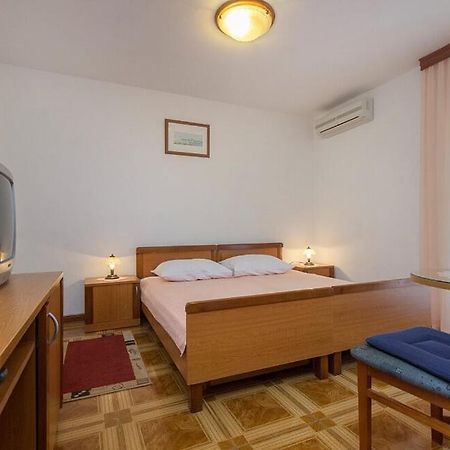 Apartments Tonimir Vodice Exteriör bild